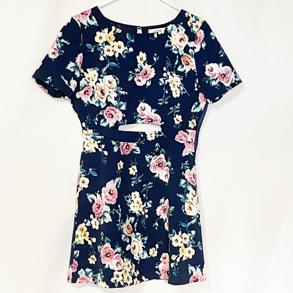 Umgee Floral Short Sleeve Fit & Flare Dress M - Picture 2 of 6